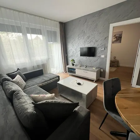 Vip スボティツァ